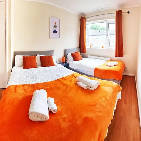 The Oasis Leeds Near City Centre Apartment