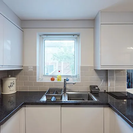 The Oasis Near Centre *