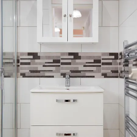 The Oasis Near Centre * Лідс