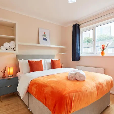 The Oasis Near Centre * Лідс