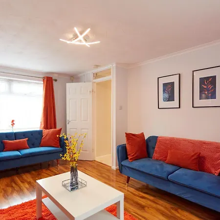 Апартаменти The Oasis Near Centre