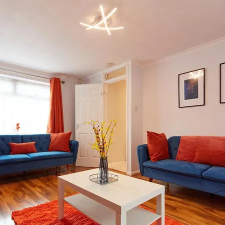 The Oasis Near Centre